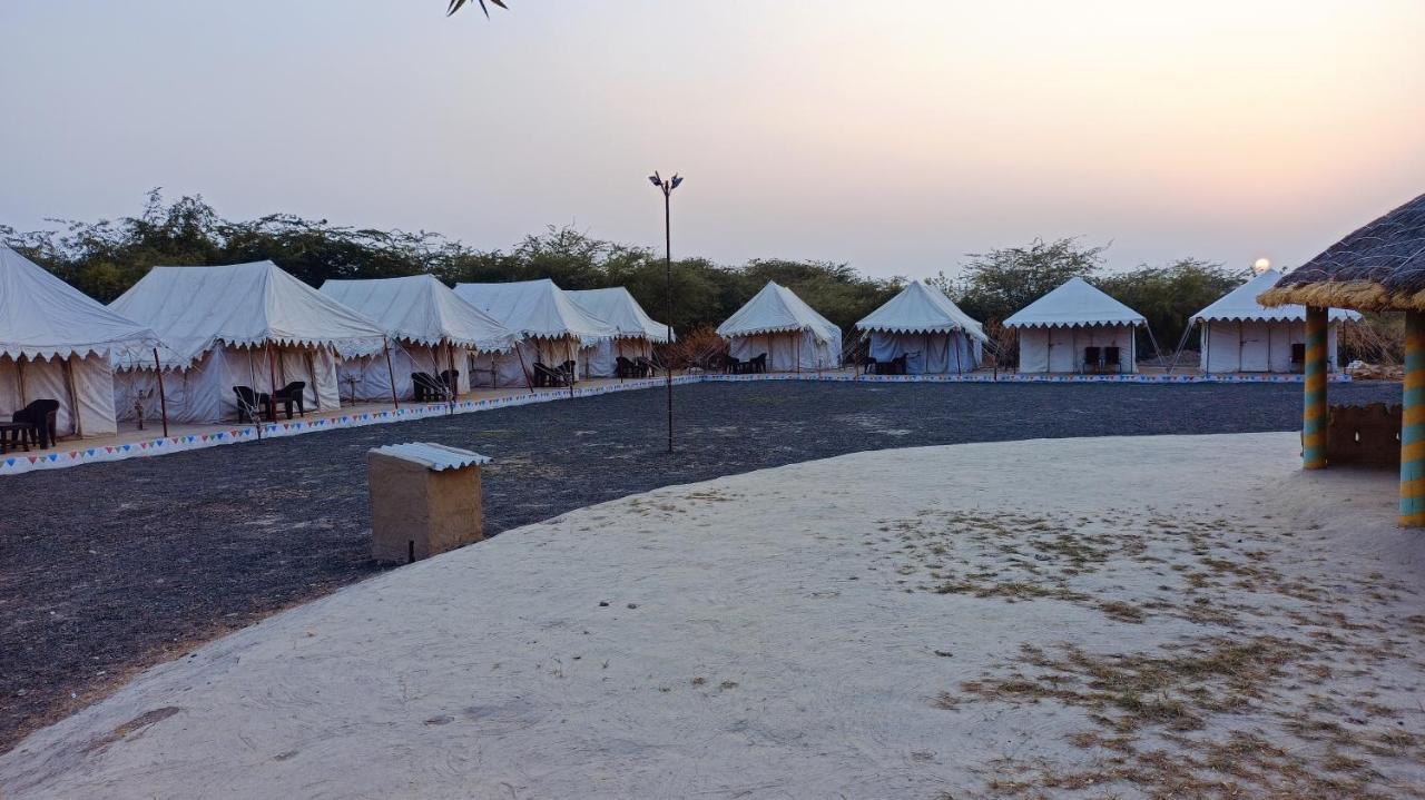 Bherandiāla Mahefeel E Rann Resort מראה חיצוני תמונה