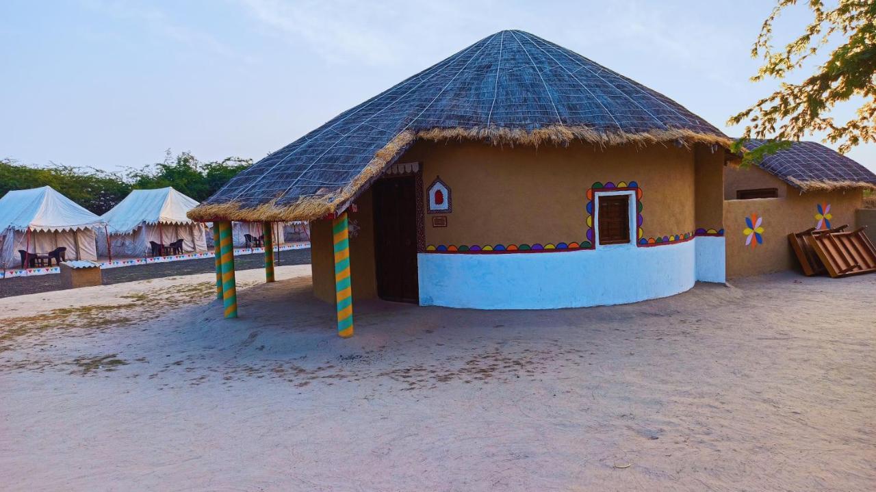 Bherandiāla Mahefeel E Rann Resort מראה חיצוני תמונה