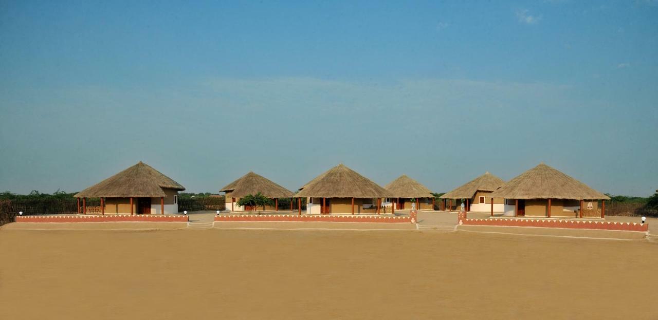 Bherandiāla Mahefeel E Rann Resort מראה חיצוני תמונה