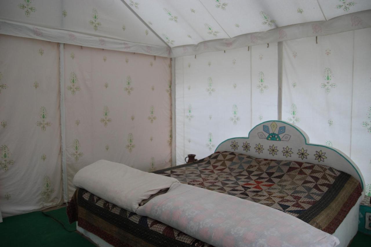 Bherandiāla Mahefeel E Rann Resort מראה חיצוני תמונה